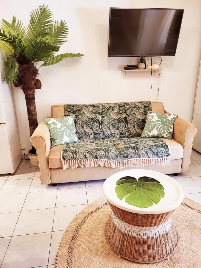 Le Studio Tahiti 4 Pers 600M De La Plage La Faviere Борм-ле-Мимоза Экстерьер фото