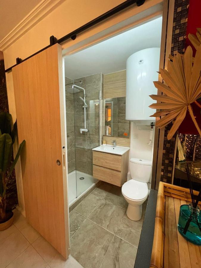Le Studio Tahiti 4 Pers 600M De La Plage La Faviere Борм-ле-Мимоза Экстерьер фото