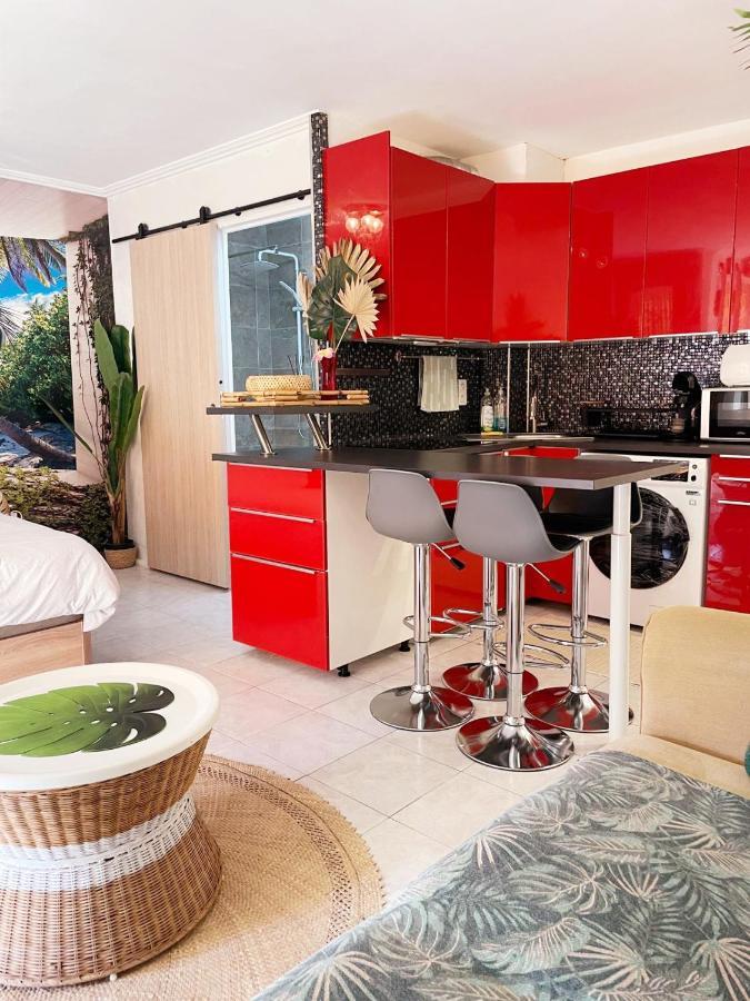 Le Studio Tahiti 4 Pers 600M De La Plage La Faviere Борм-ле-Мимоза Экстерьер фото